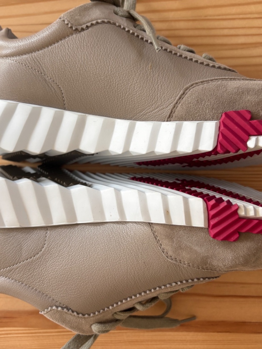 Hermès Bouncing Sneakers Taupe Leather & Suede EU 37 / US 6.5-7 New - Picture 14 of 16